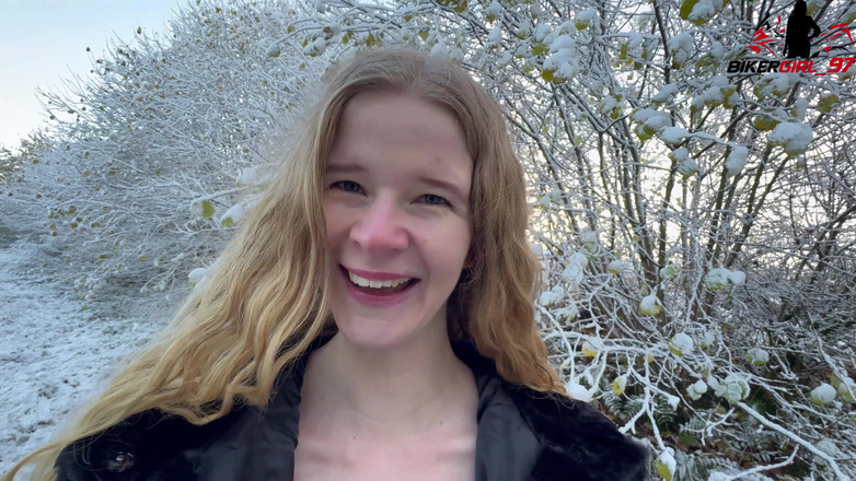 Bikergirl_97: Obličej V Zimní Říši Divů