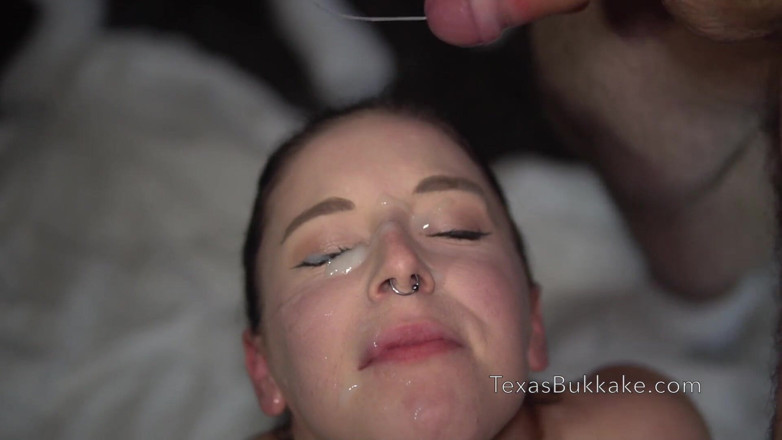 Bukkake & Gangbangs from Texas!: Le premier gangbang de Cassidy et bukkake