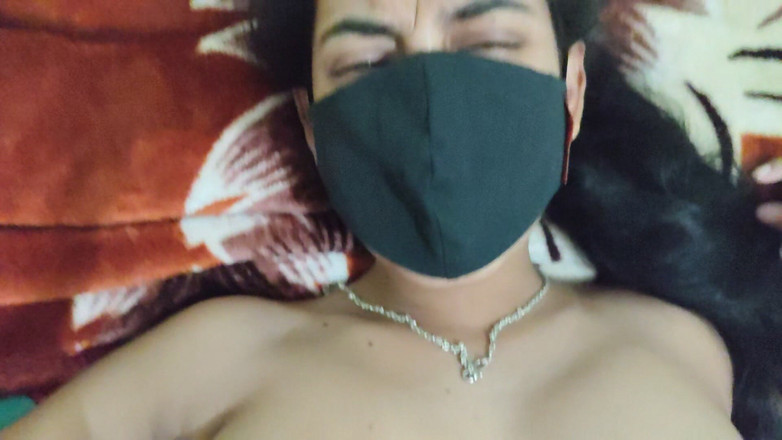 Lovely Dipti: भारतीय देसी भाभी बड़े स्तनों वाली अपनी तंग चूत में लंड चुसाई दे रही है बड़ा लंड