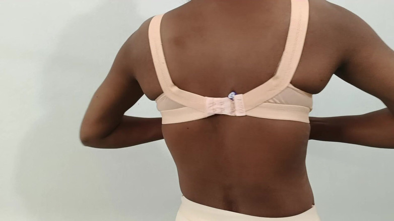 Ritukasen: 家で彼女と激しくセックスし、彼女のアソコにイかせる