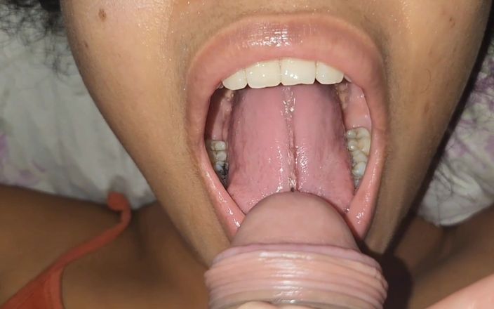 Pietro Montoya: 私の奴隷に黄色い小便を与え、彼女の鼻から彼女を飲み込む