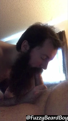 Garoto chupa o pau do seu papai quando está sozinho em casa