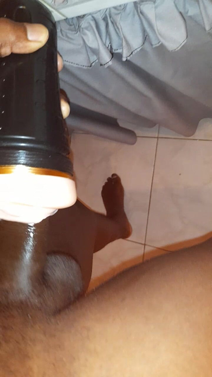 Islandvibes69: Jerking off S12 Ep1