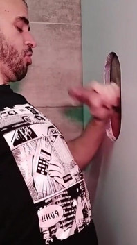 Gloryhole in Boyberry a Madrid