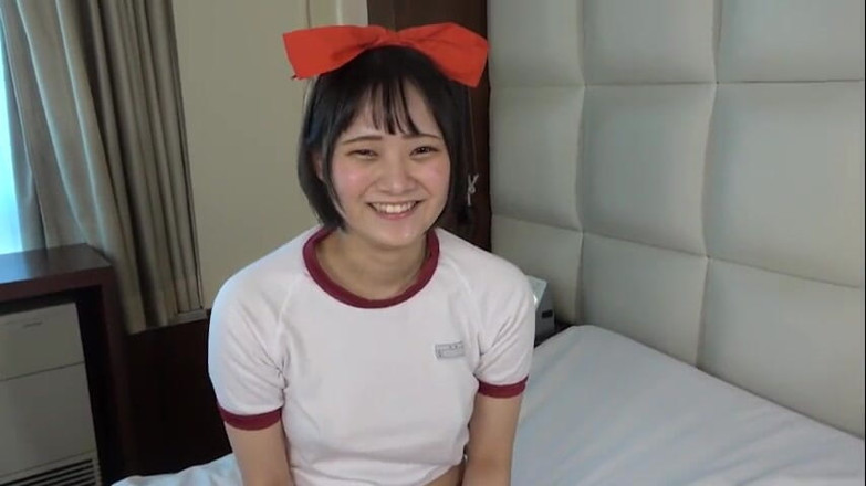 japan banana: Pelajar perempuan Jepun comel 18 tahun blowjob dan creampie seks gonzo...