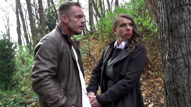 MMV German Kink: Sexy Susi has been caught during pissing at the public...
