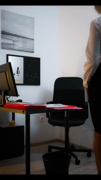 Girls Gone Wild in the Office - Sexo lésbico hardcore com Valentina Nappi e Cherry Kiss