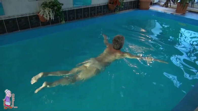 Old Nanny: Swimming Session