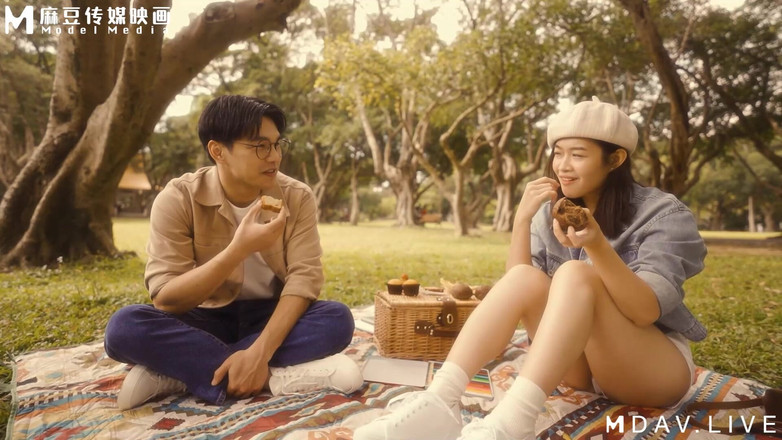 ModelMedia Asia: MUŽ-0005 Nahý