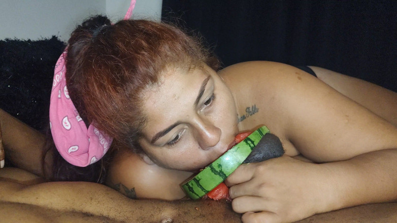 Cum-lobian dickdrainers: Semangka semok ini dientot habis-habisan sampai tenggrokan