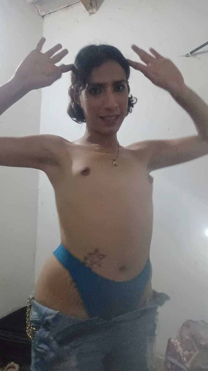 Femboy from Colombia: Menari Pagi Ini Dan Lagi Untuk Ty