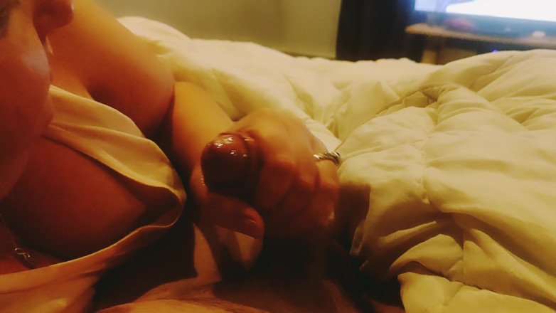 Jmgameplay: Handjob dan blowjob rakaman dekat yang belum ditandingi dengan pancutan...