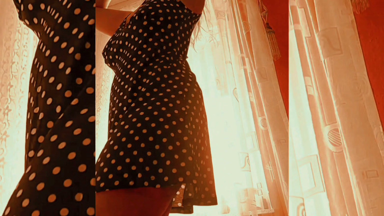 Selena701: Mature Blonde Wife Enjoys Daily Quickie