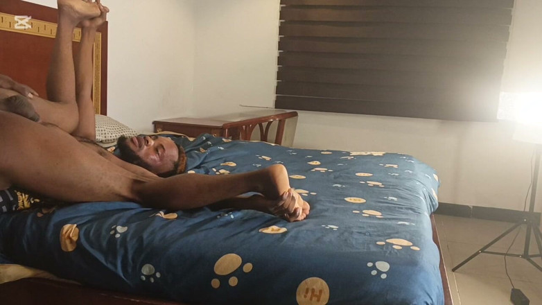 Bolatheboss: Dos veces más semen, perra cachonda Danzy