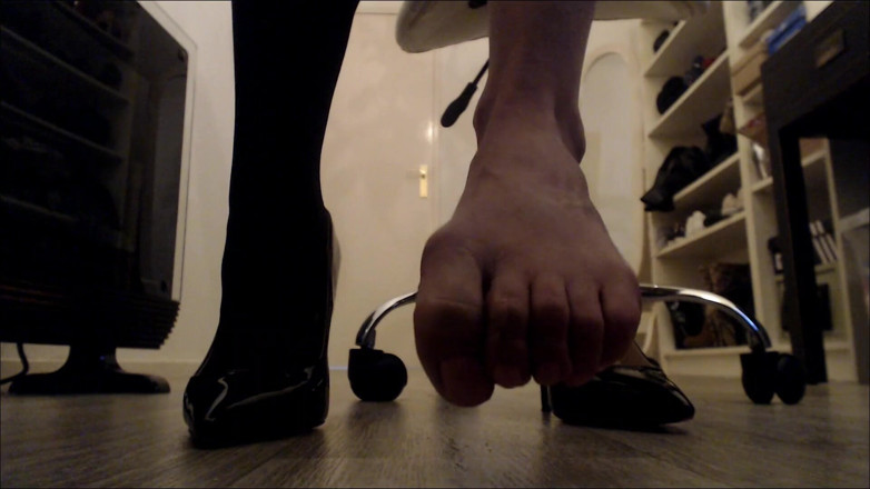 Inkeddutch: Louboutin-schwäche mit strümpfen