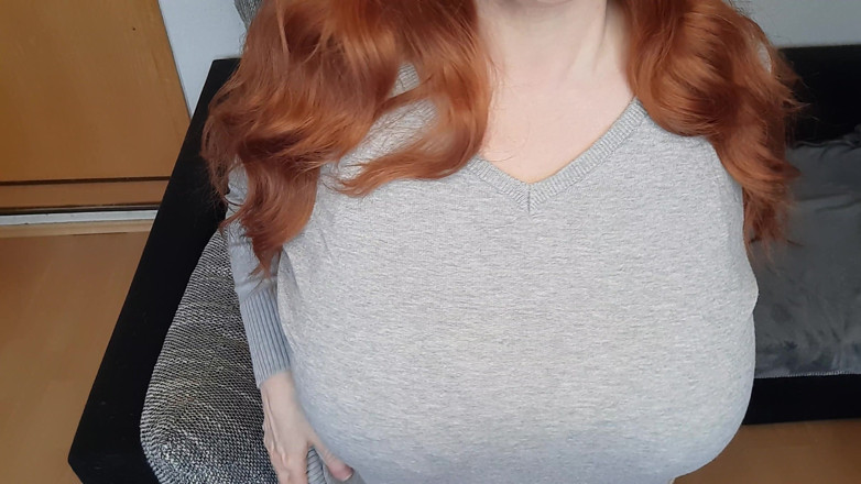 Curly_Dreams: Göğüslerimin Sallanmasını Seviyor Musun?