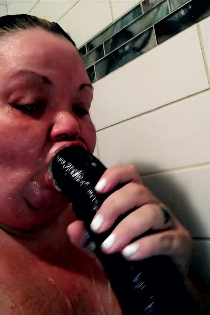 Kimmywetwet: BBW MILF Throat Fucked BBC Dildo in the Shower