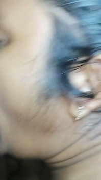Desi madrasta boca não satisfaz meu pau, mas de qualquer maneira eu mantive o rosto fodendo ela