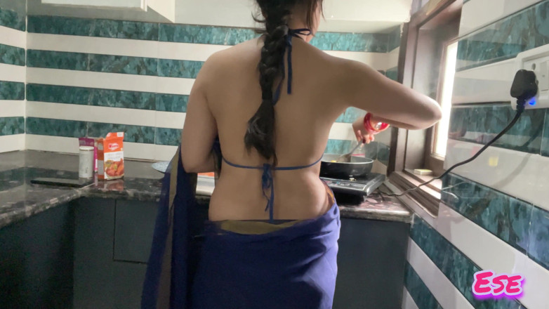 Sammy Sins: aanti ne mujhe kichan men pyar se raahat di