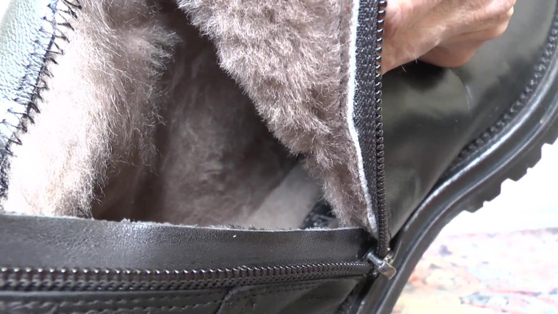 Lady Victoria Valente: Boot Showcase and Intense Boot Sniffing, Lady Victoria Valente