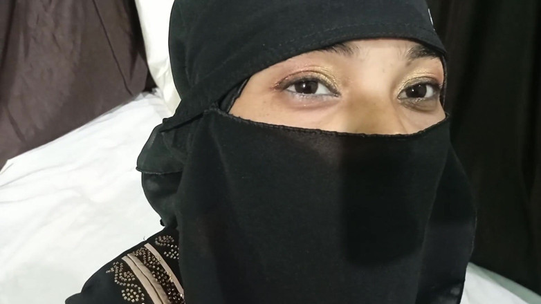Dearshivani: Moslima huisvrouw werd geneukt door huiseigenaar
