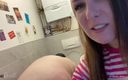 Cruel Reell: Kobieta używa swojego niewolnika w toalecie