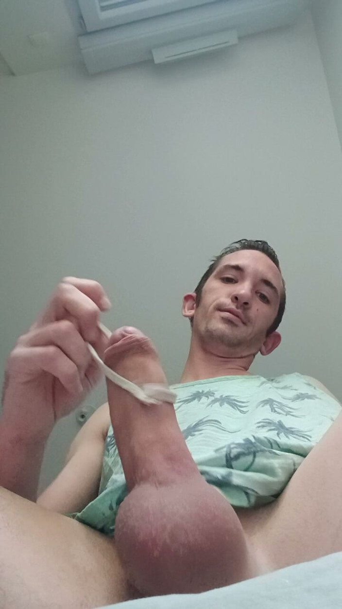 Alexis bondoux: Xxl Penis of a Young Guy with His Big Cumshot