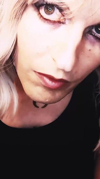 Femboy te imploră să o fuți