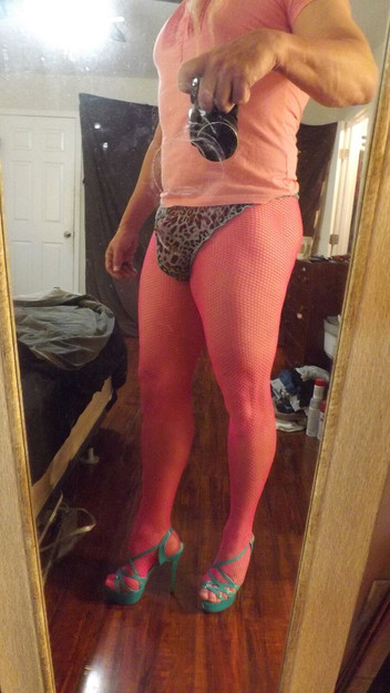 MrLeggs: 数年前の古いビデオ、それが行く必要があるGスポット、そしてあなたがすでに知っているかもしれないように、私はいつも角質です、ありがとうF