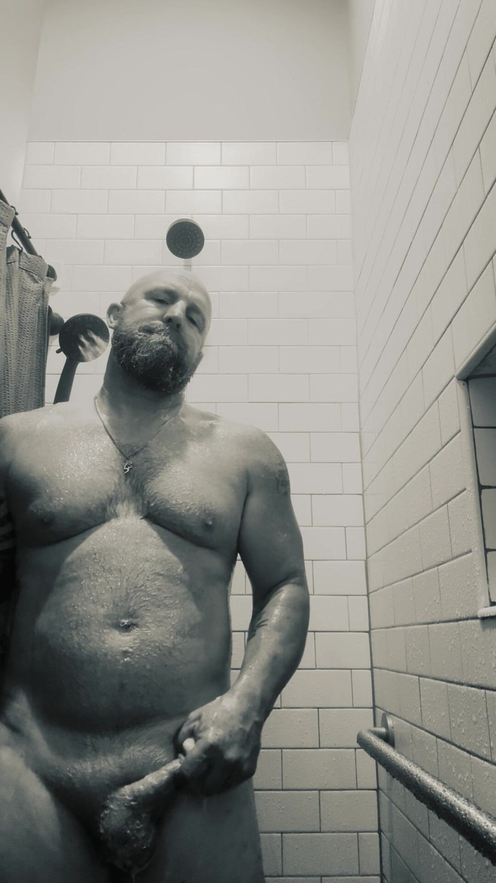 Texas_red: Shower Play