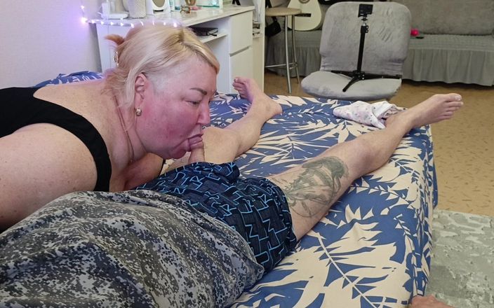 Zona901: Freundin lutscht meinen schwanz, bis ich mit heißem, dickem sperma...