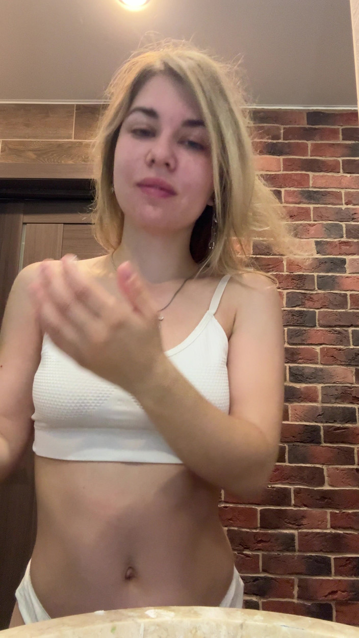 Misty Phoenix: Sabah bana katılmak ister misin