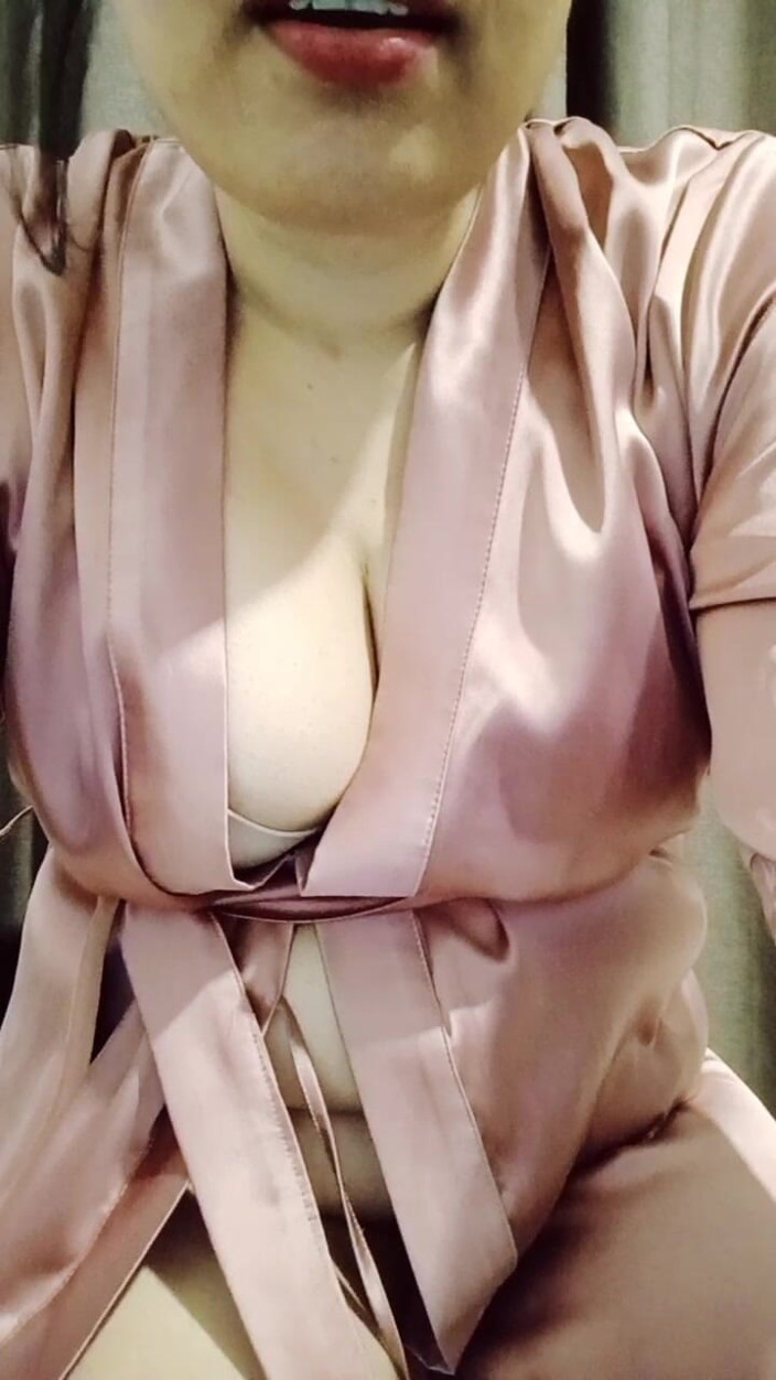 Achini: Moje serventa roleplay