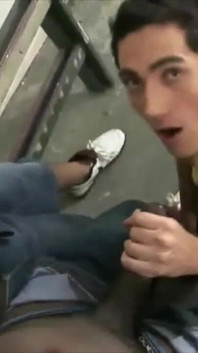 Úžasný gang bang s XXL černými ptáky