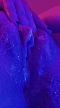 Venendo due volte di fila con il mio grande dildo a sperma