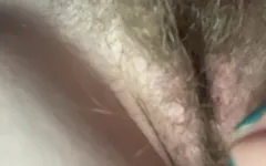 Trzymając kilka łonów wysyła mi absolutnie pieprzone bonkers! Dlatego nigdy się nie golię!