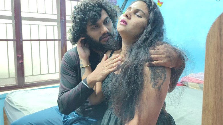 Vaigavarun45: Girl Friend First Time Sex with Boy Friend in Home...