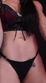 Dominatrix Control Veins, Sepatu Hak Tinggi, dan Penghitungan Terakhir