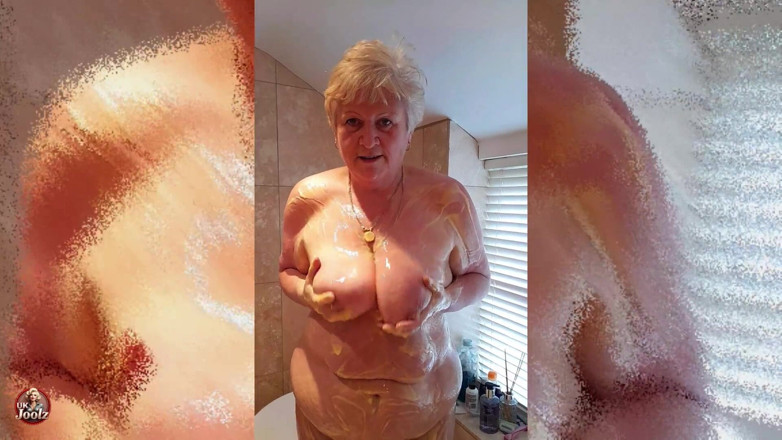 Uk Joolz: Oricine Pentru Cremă!