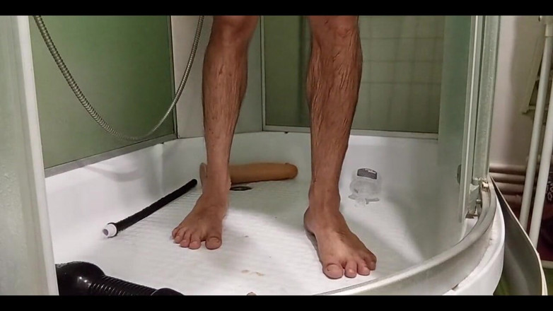 MaxonFF: I Bounce My Ass on Huge Dildos