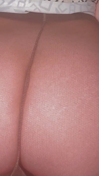 Pantyhose Kentut Begitu Dekat, Awak Akan Menghirup Pantyhose