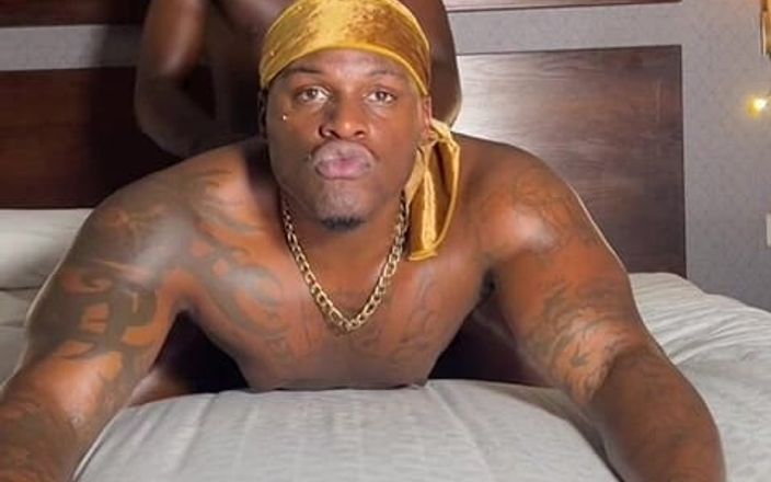 Blackgiant20k: Blackgiant a Daddyblack v sexuálním boji