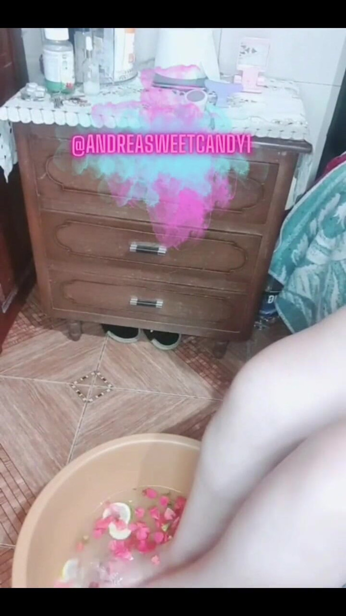Whitekitten: 3997284552.mp4