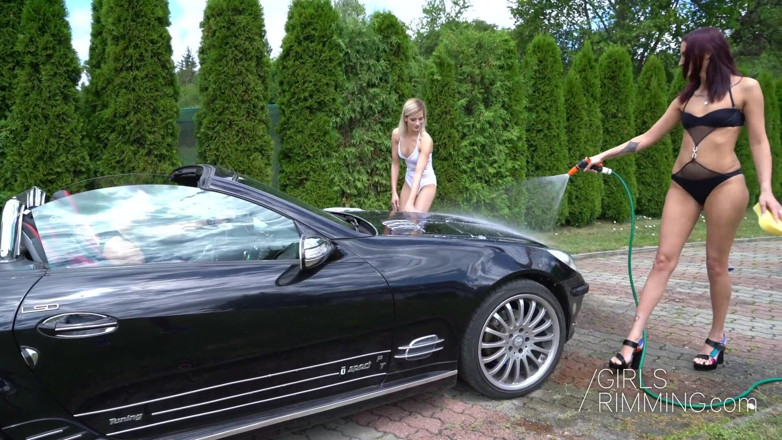 Girls rimming: Girlsrimming - ein heißer dreier im freien mit Lyen Parker und...