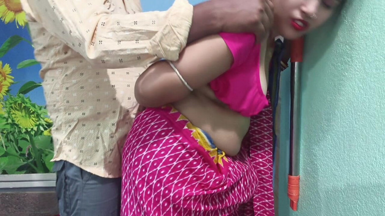 Sona bhabhi: Vesnická desi manželka Hard-core sex se svým Debarem. Když její...