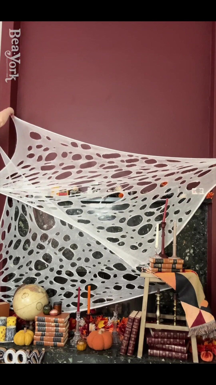 Bea York: Konečně dostávám dekorace pro Spooky Szn