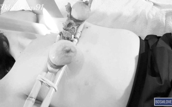 Bdsmlovers91: Shibari aux seins flasques vides, traitement