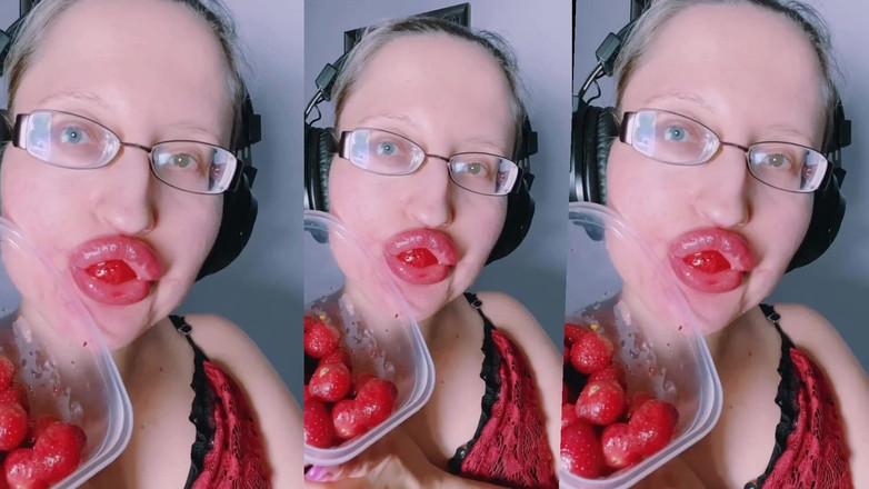 FinDom Goaldigger: Asmr strawberry eating - asmr, gafas, gianess, lápiz labial, labios grandes,...
