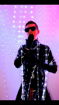 Rubber Musik Video