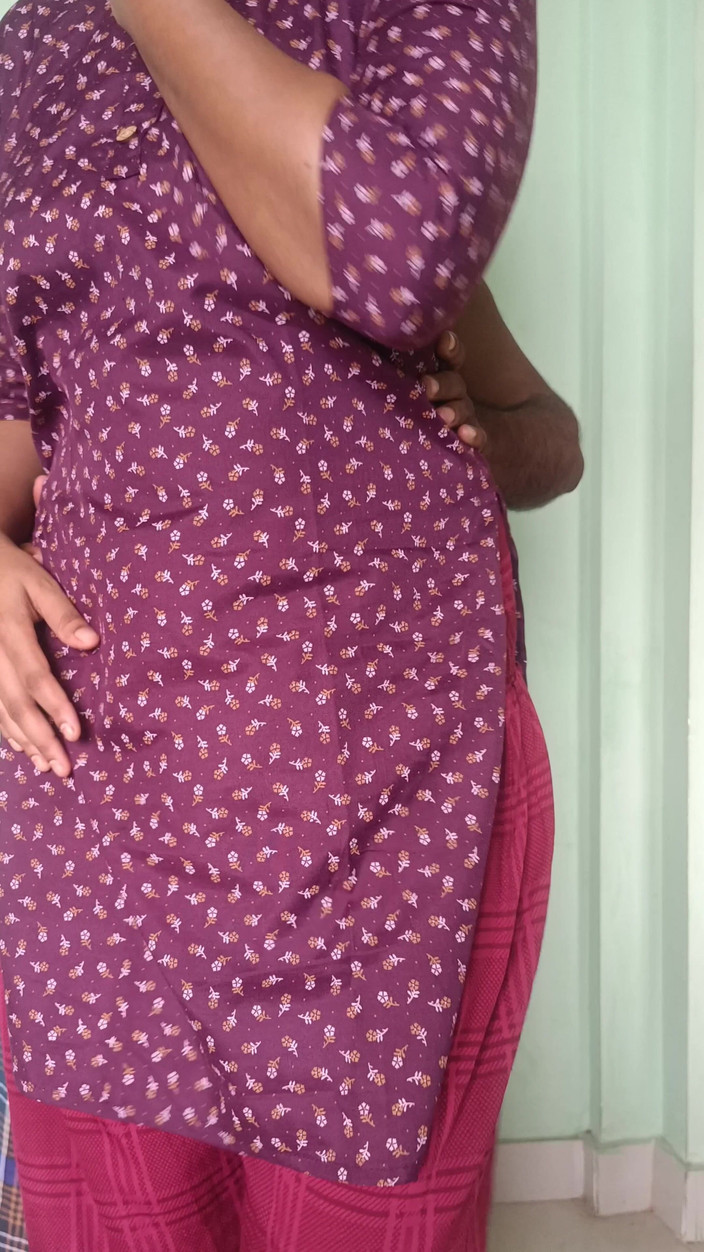 Pushpa studio: हॉट रोमांस